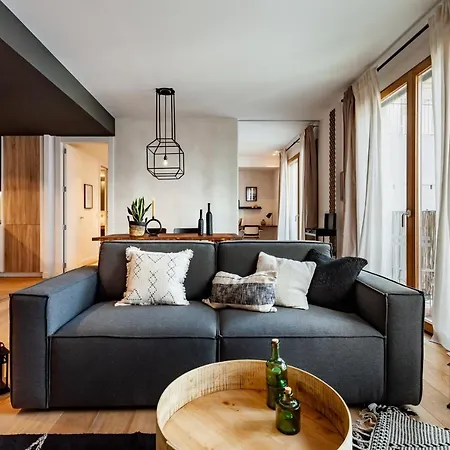 Beni - 1 Bedroom With Pool And Terrace In Gracia