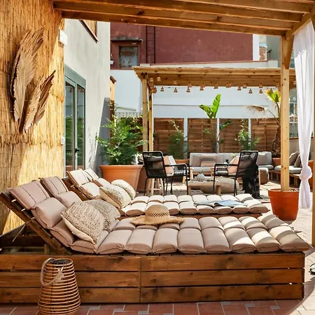 Beni - 1 Bedroom With Pool And Terrace In Gracia